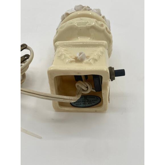 Vintage Italian Porcelain Rose TV Lamp by CAPODIMONTE Style Works - Picture 4 of 5